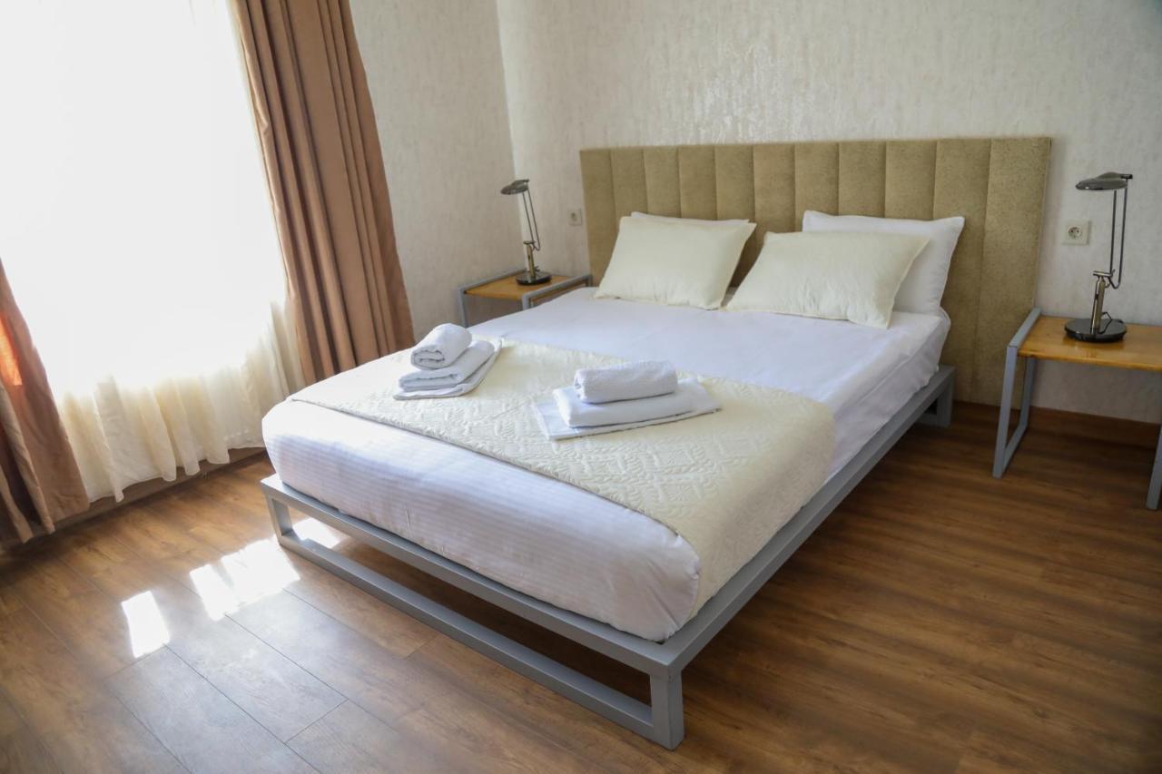 Freeze Inn Местія Екстер'єр фото